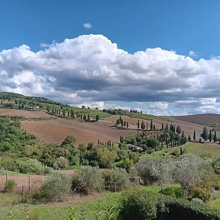アパート Giotto Terrazzo Panoramico Nel Cuore Della Val D Orcia モンティッキエッロ